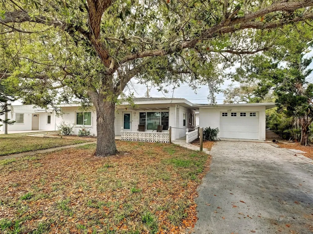 25 Hillcrest Drive Englewood FL 34223