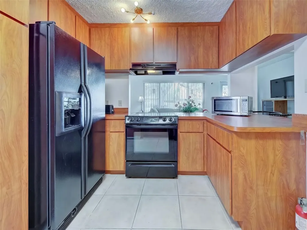 25 Hillcrest Drive Englewood FL 34223