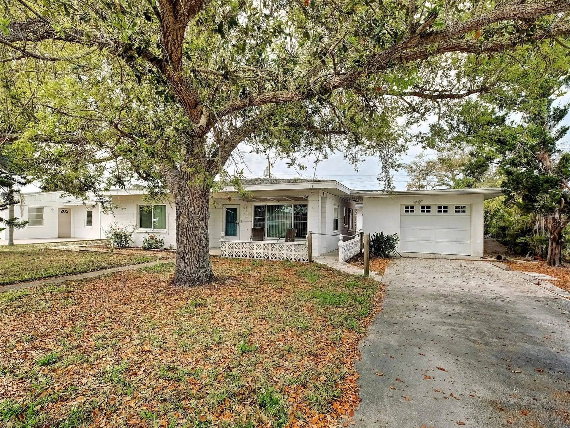 25 Hillcrest Drive Englewood FL 34223
