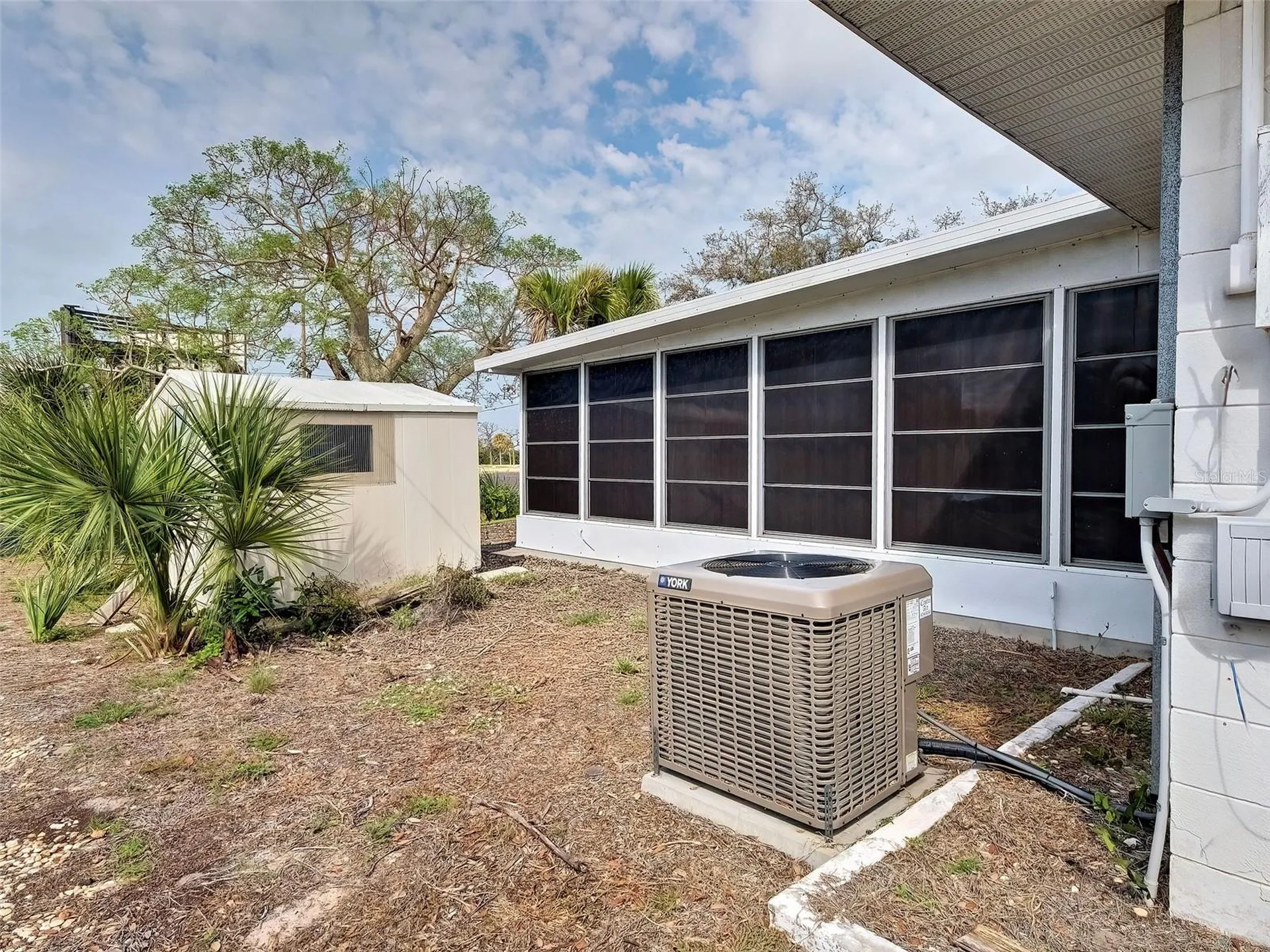 25 Hillcrest Drive Englewood FL 34223