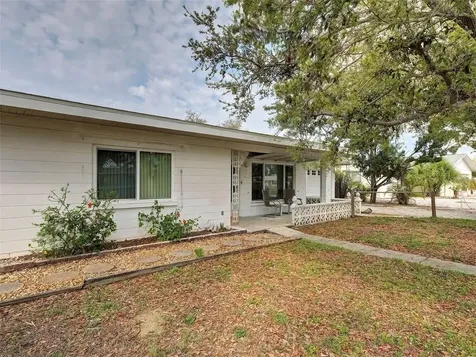 25 Hillcrest Drive Englewood FL 34223