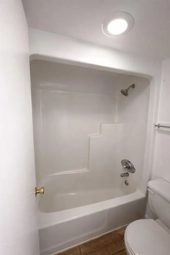 2505 N Alafaya Trail Orlando FL 32826