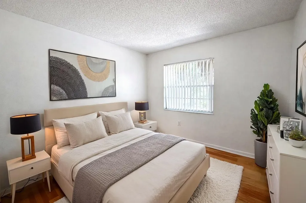 2505 N Alafaya Trail Orlando FL 32826