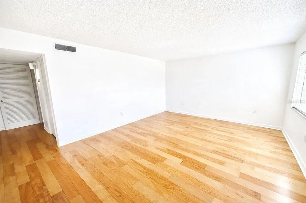2505 N Alafaya Trail Orlando FL 32826