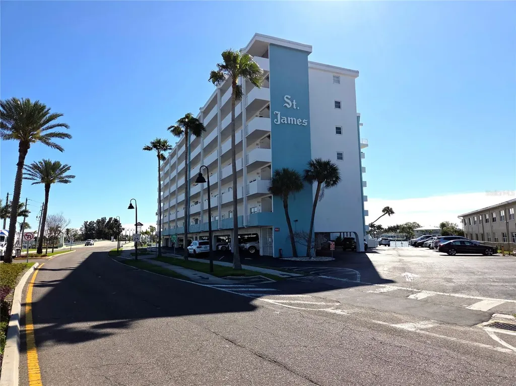 285 107th Avenue Treasure Island FL 33706