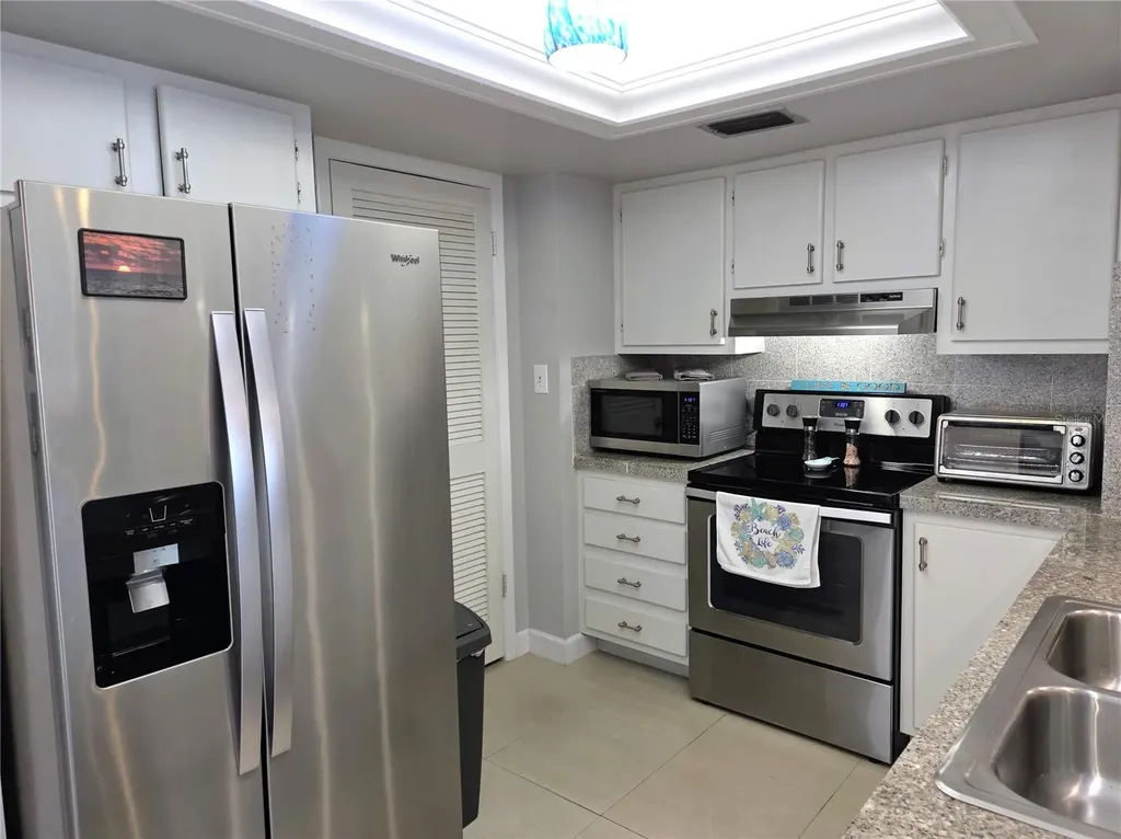285 107th Avenue Treasure Island FL 33706