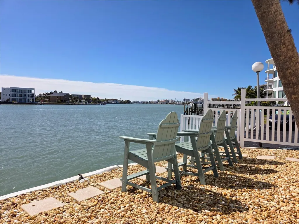 285 107th Avenue Treasure Island FL 33706