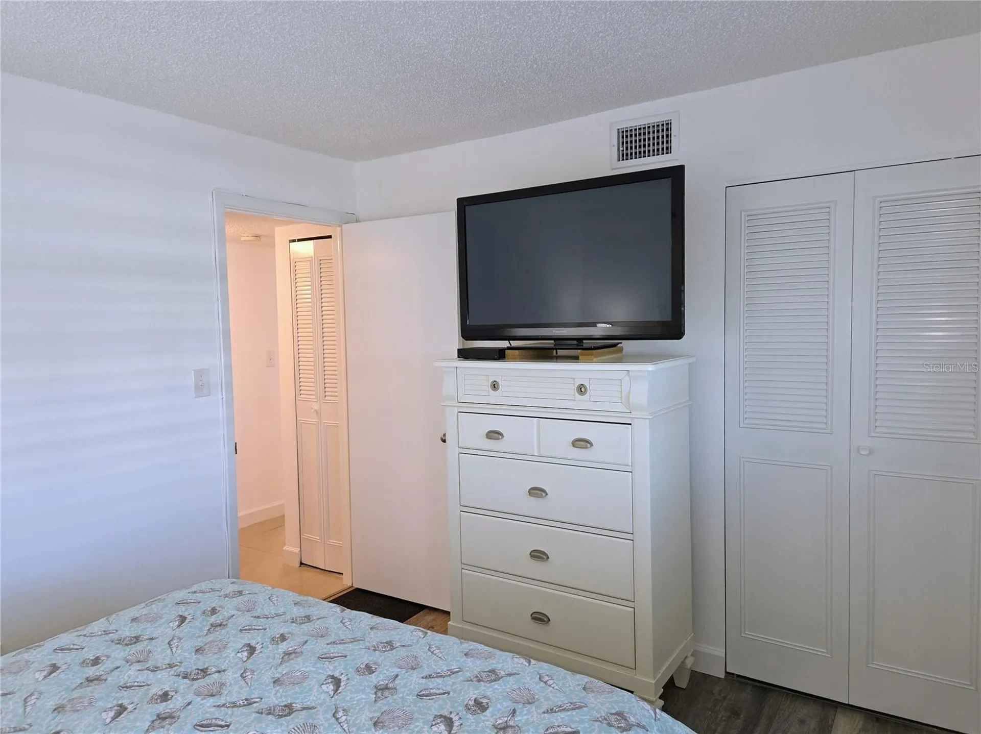 285 107th Avenue Treasure Island FL 33706