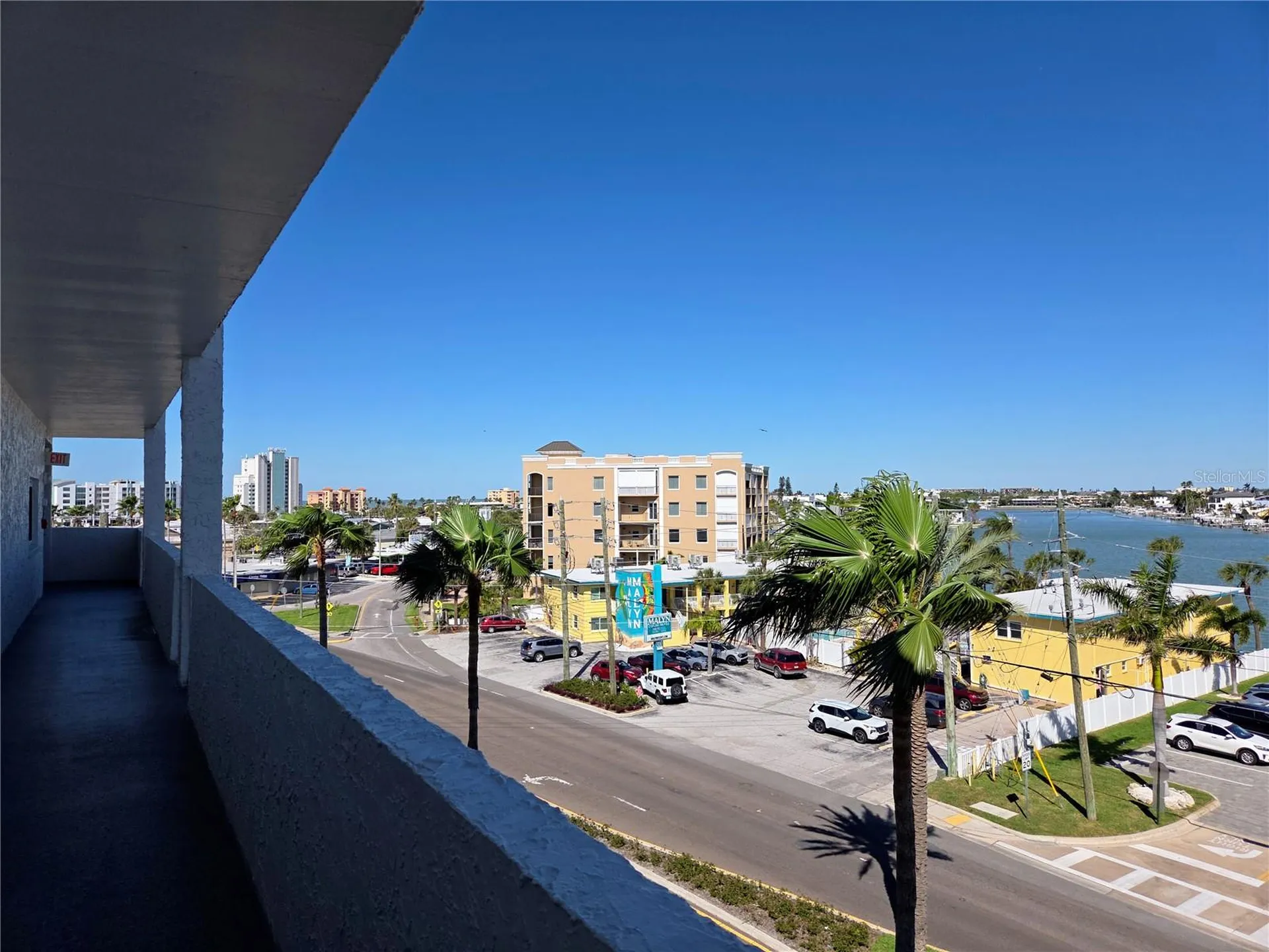 285 107th Avenue Treasure Island FL 33706