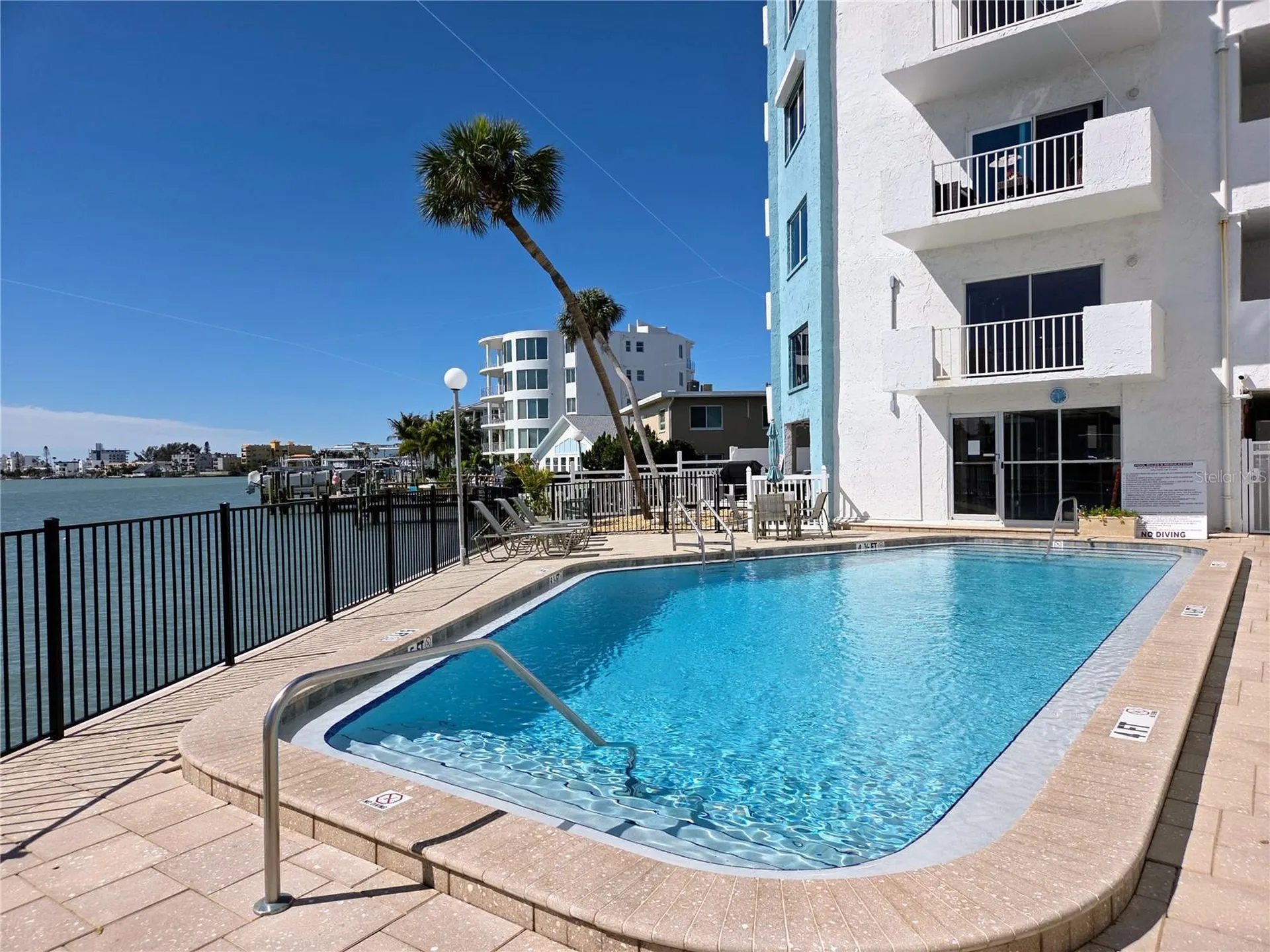 285 107th Avenue Treasure Island FL 33706