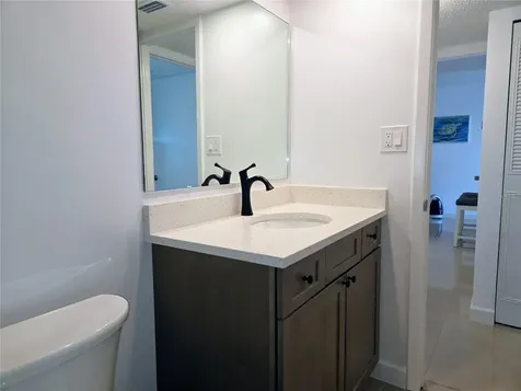 285 107th Avenue Treasure Island FL 33706