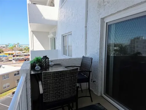 285 107th Avenue Treasure Island FL 33706