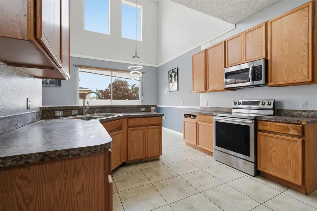 346 Churchill Court Kissimmee FL 34759