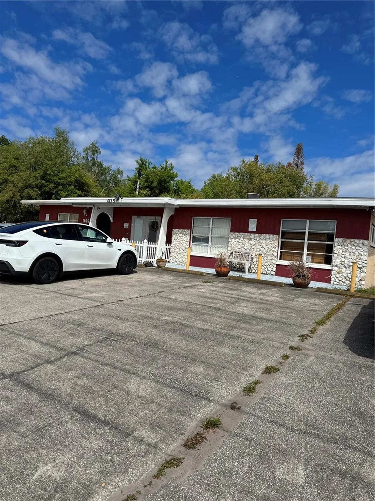 1025 W Oak Ridge Road Orlando FL 32809