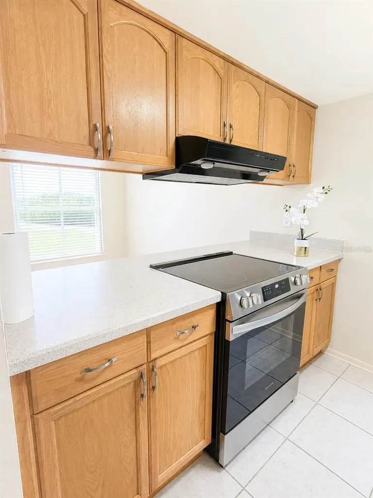 1044 82nd Terrace N St Petersburg FL 33702
