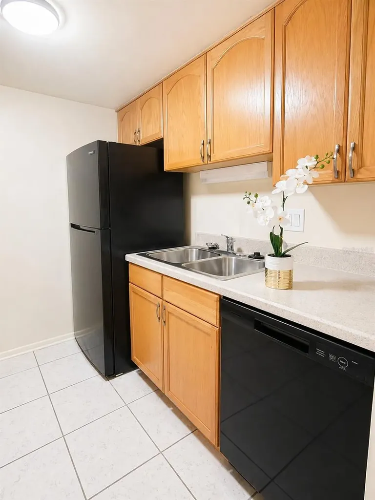 1044 82nd Terrace N St Petersburg FL 33702