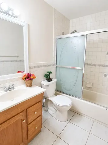 1044 82nd Terrace N St Petersburg FL 33702