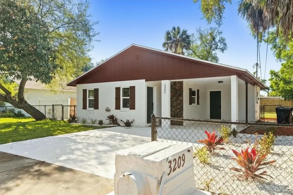3209 E Frierson Avenue Tampa FL 33610