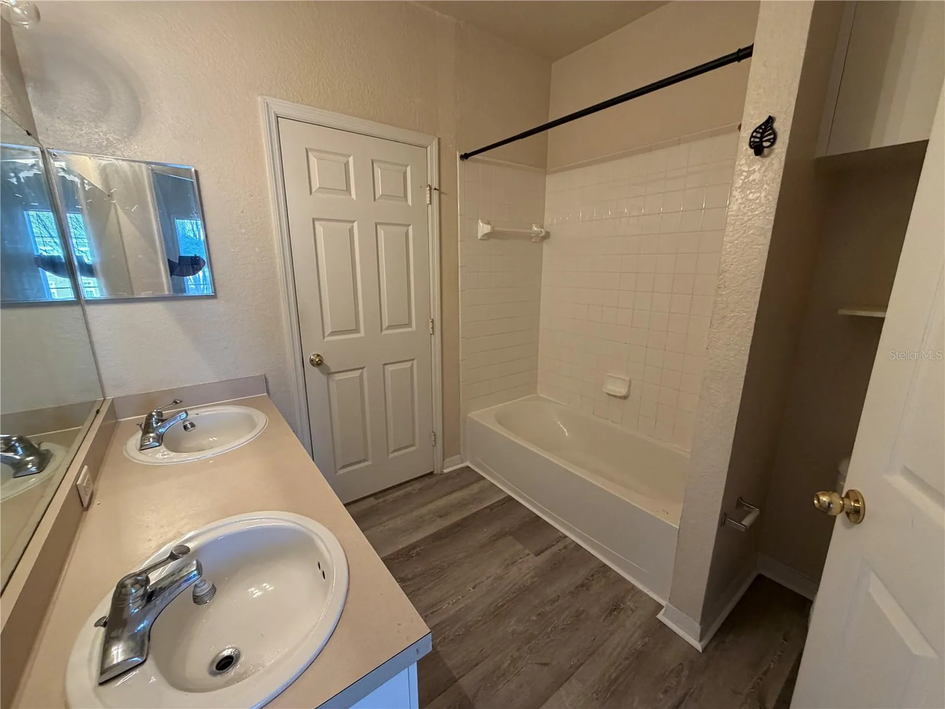 3561 Conroy Road Orlando FL 32839