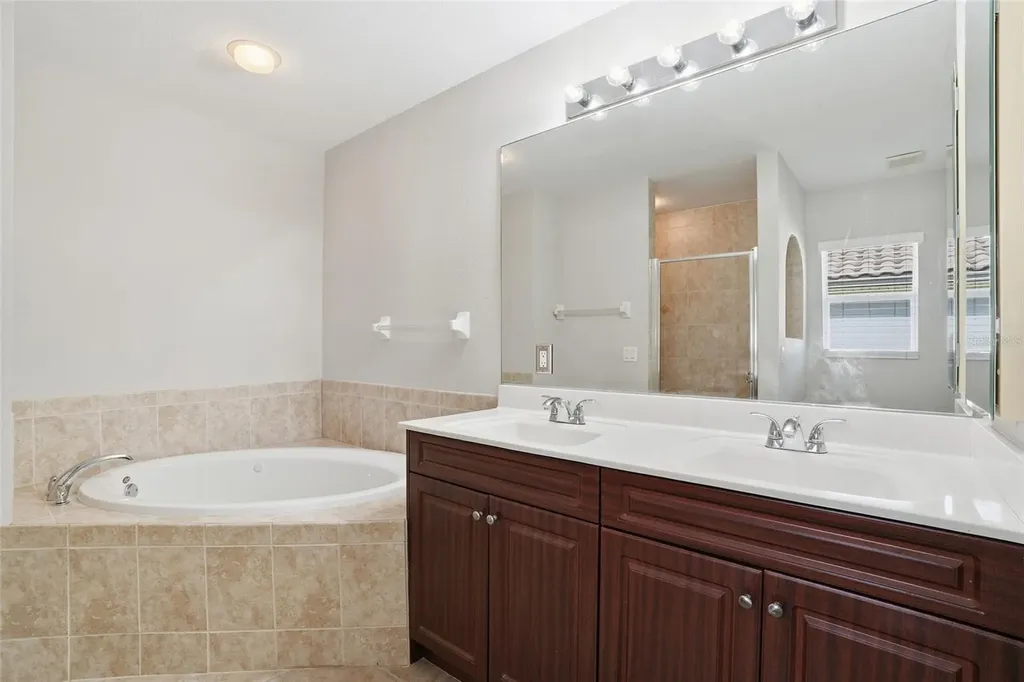 4222 NW 22nd Street Cape Coral FL 33993