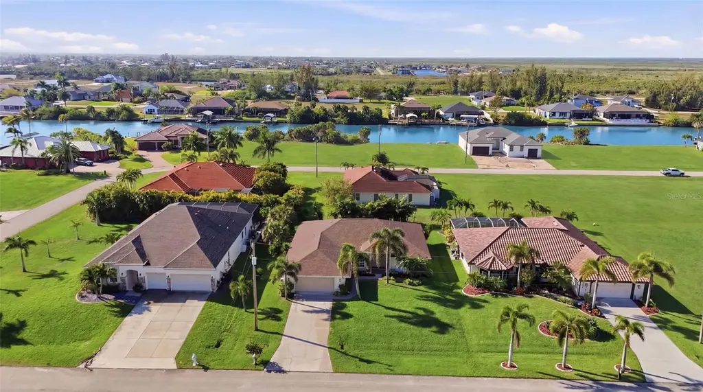 4222 NW 22nd Street Cape Coral FL 33993