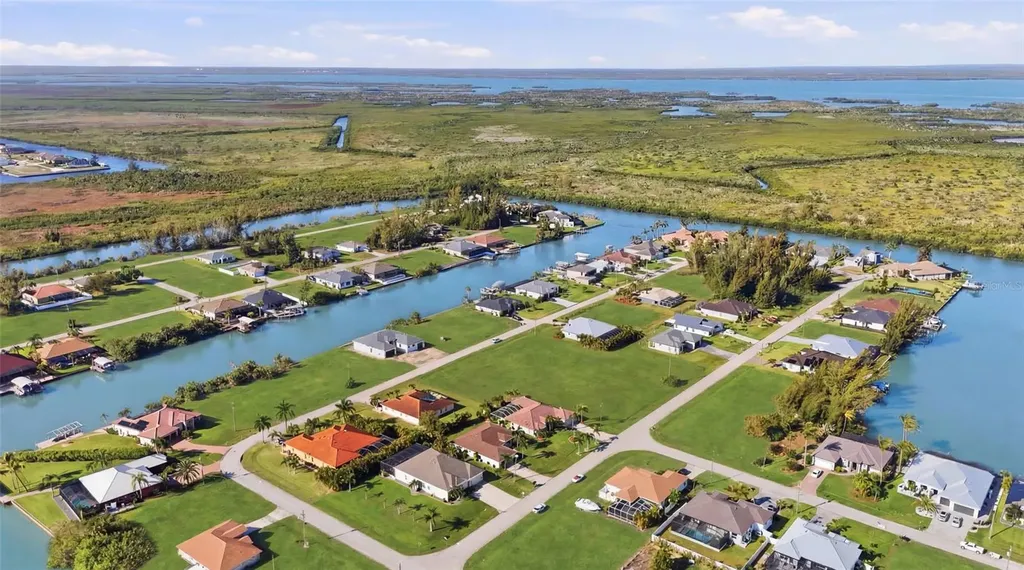4222 NW 22nd Street Cape Coral FL 33993