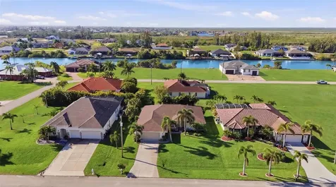 4222 NW 22nd Street Cape Coral FL 33993