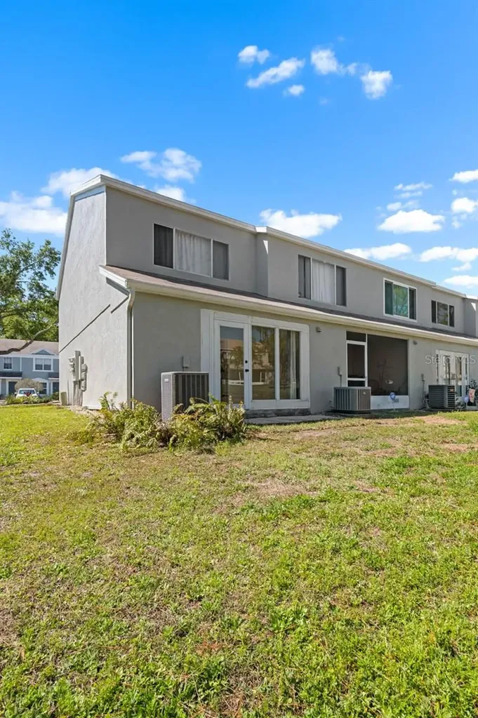 2411 Lake Woodberry Circle Brandon FL 33510