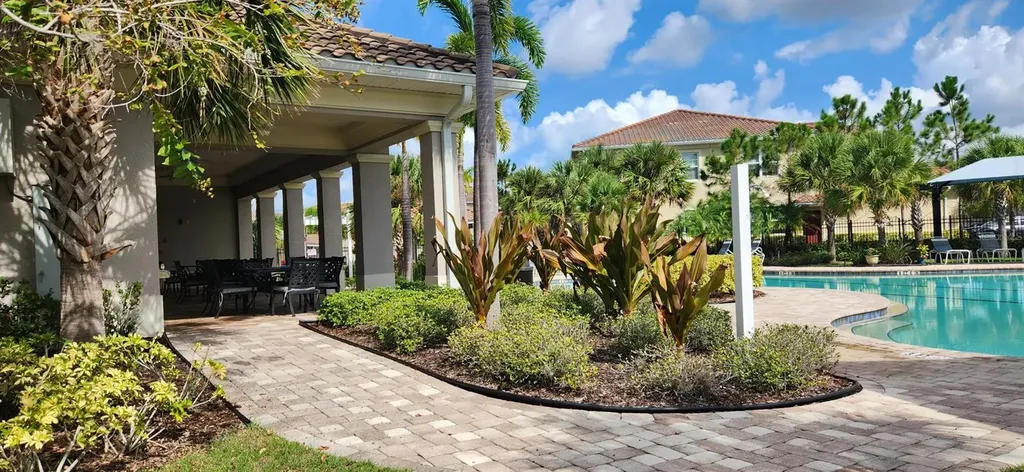 3104 Oriole Drive Sarasota FL 34243