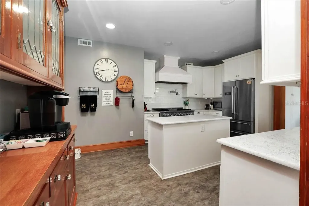 405 Lakeshore Drive Leesburg FL 34748