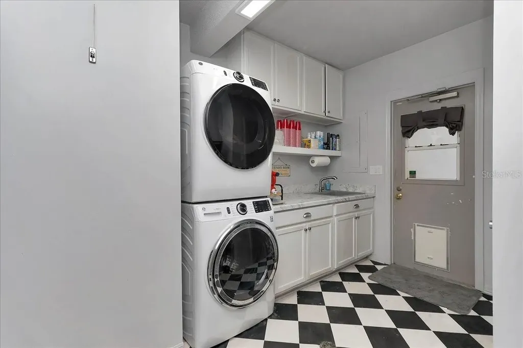 405 Lakeshore Drive Leesburg FL 34748