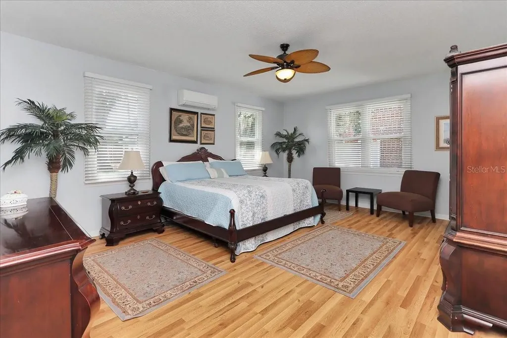 405 Lakeshore Drive Leesburg FL 34748