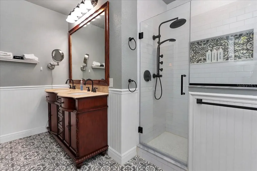 405 Lakeshore Drive Leesburg FL 34748
