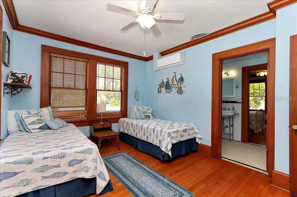 405 Lakeshore Drive Leesburg FL 34748