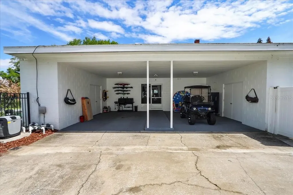 405 Lakeshore Drive Leesburg FL 34748