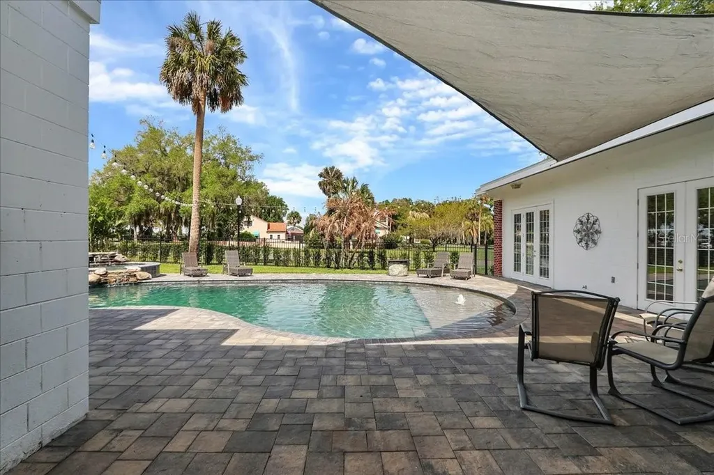 405 Lakeshore Drive Leesburg FL 34748