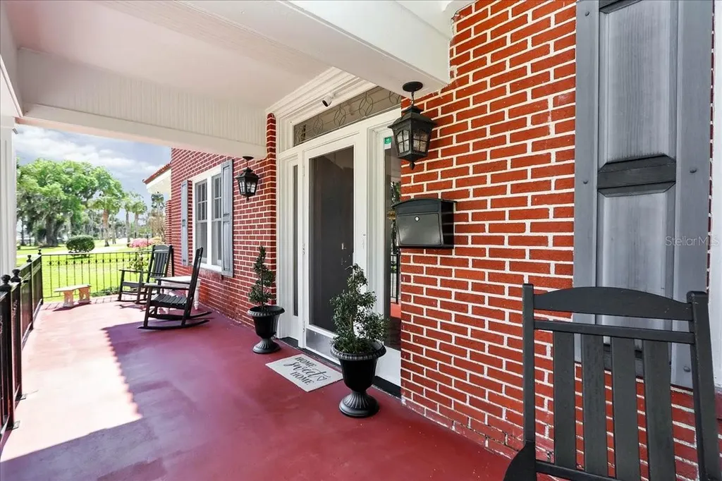 405 Lakeshore Drive Leesburg FL 34748