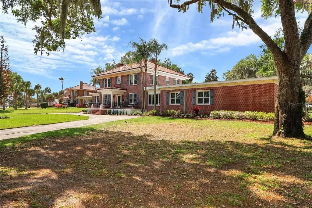 405 Lakeshore Drive Leesburg FL 34748