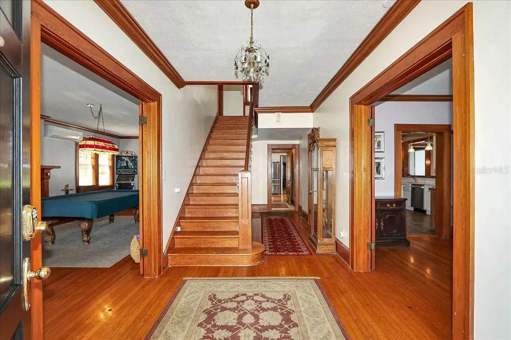 405 Lakeshore Drive Leesburg FL 34748