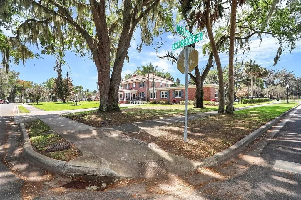 405 Lakeshore Drive Leesburg FL 34748