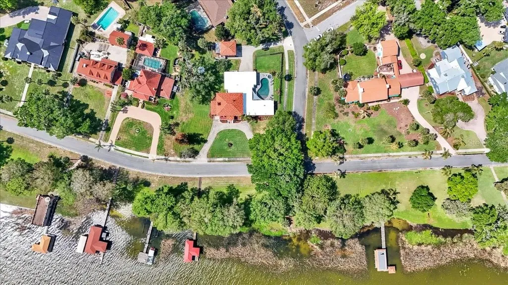 405 Lakeshore Drive Leesburg FL 34748