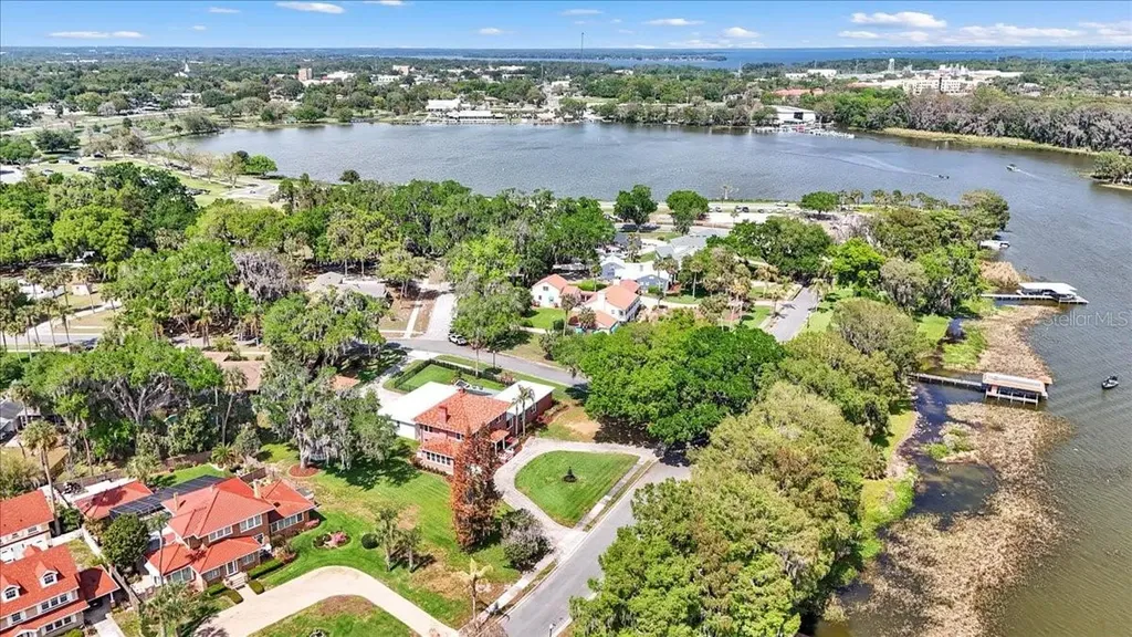 405 Lakeshore Drive Leesburg FL 34748