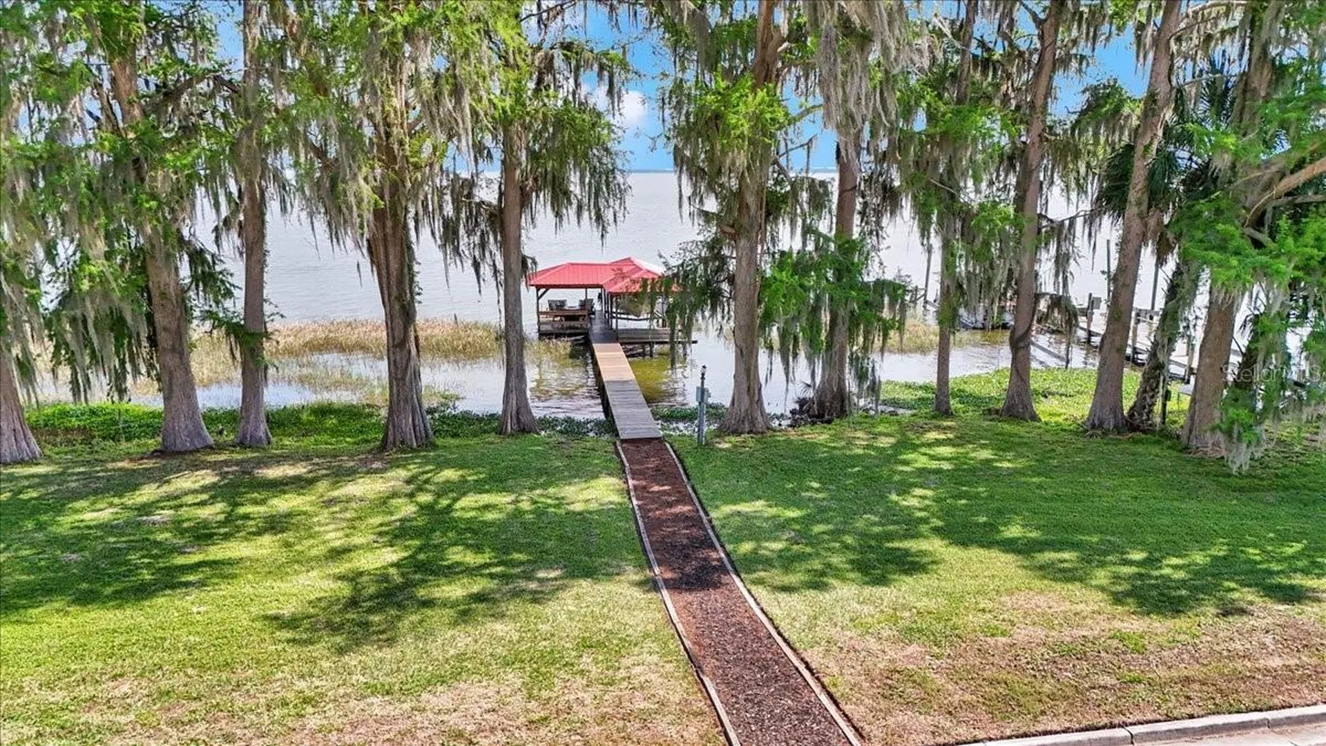 405 Lakeshore Drive Leesburg FL 34748