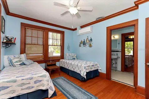 405 Lakeshore Drive Leesburg FL 34748