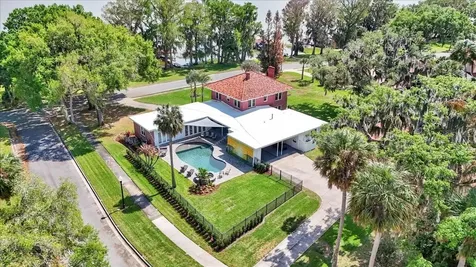 405 Lakeshore Drive Leesburg FL 34748