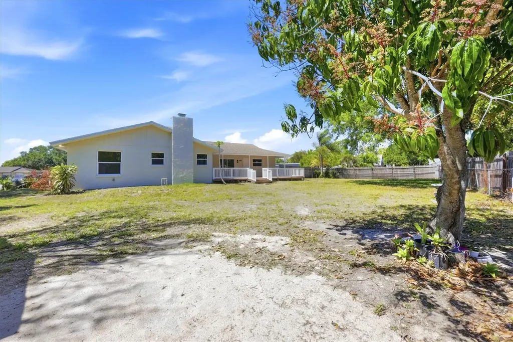 5251 Bunyan Street Sarasota FL 34232