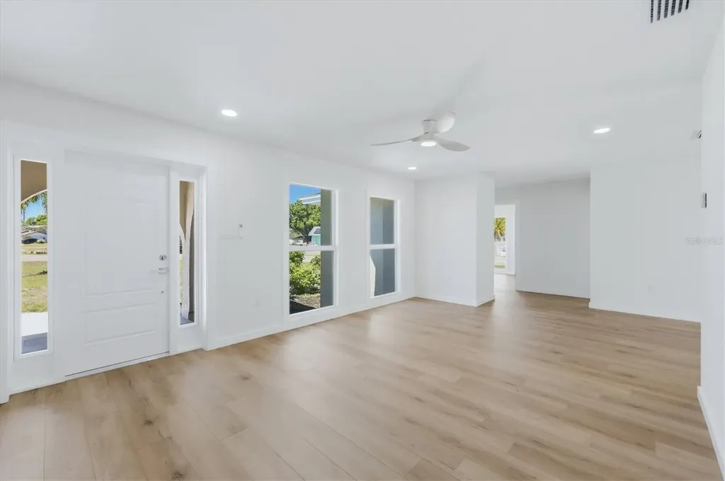 5251 Bunyan Street Sarasota FL 34232