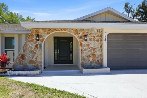 5251 Bunyan Street Sarasota FL 34232