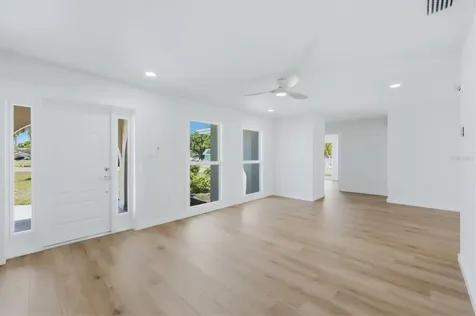 5251 Bunyan Street Sarasota FL 34232