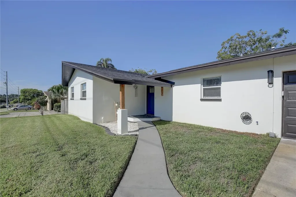 912 S Highland Avenue Clearwater FL 33756